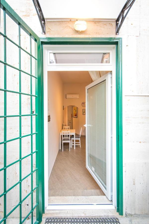 Vercelli Guest House near San Giovanni Rome Extérieur photo