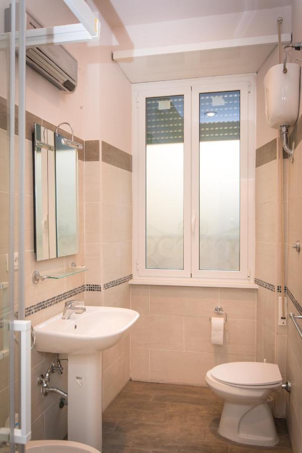 Vercelli Guest House near San Giovanni Rome Extérieur photo